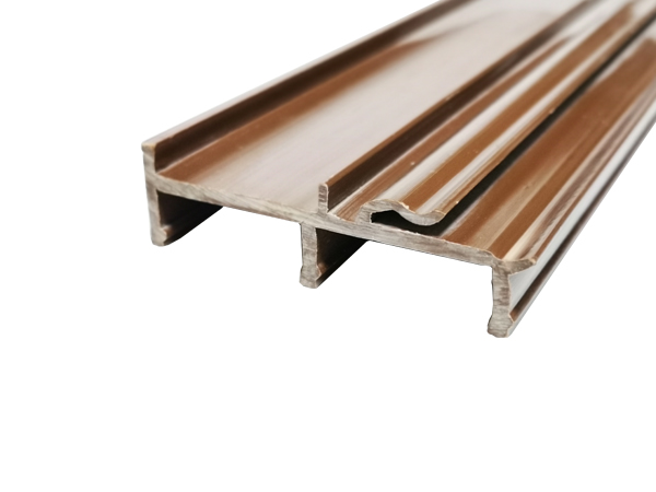 PVC異(yì)型材生(shēng)産